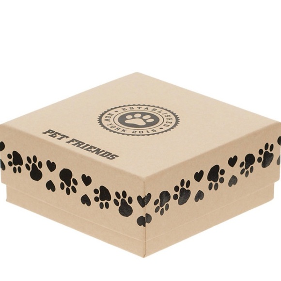 Pet Friends Paw Print Pendant & Stud Earring Set - Picture 3 of 3